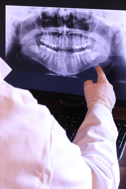 Best Tooth Infection Emergency Dentist  in Meiners Oaks, CA