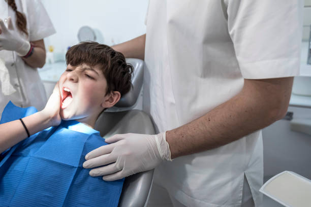 Best Tooth Infection Emergency Dentist  in Meiners Oaks, CA